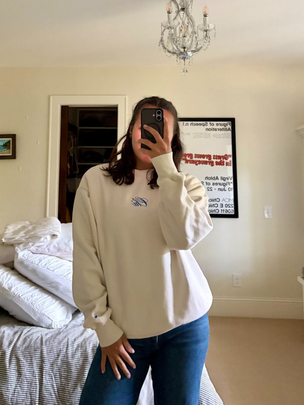 Alice and Wonder Chicago “Chi” Cream Crewneck – Size M